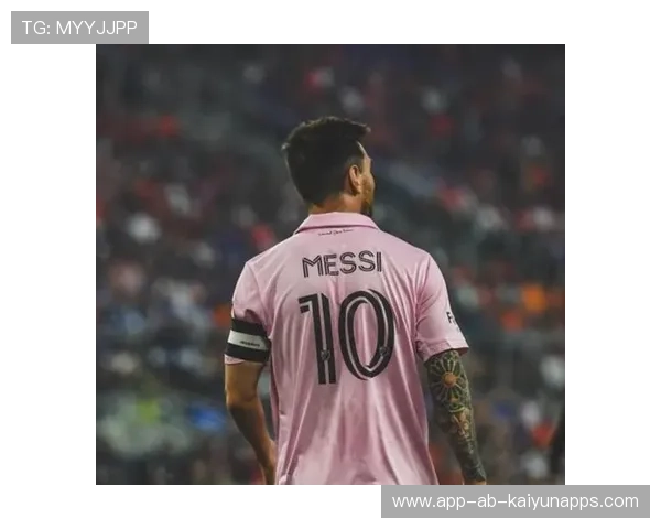 梅西禁区前沿摆脱，迈阿密国际连造险情，梅西在迈阿密